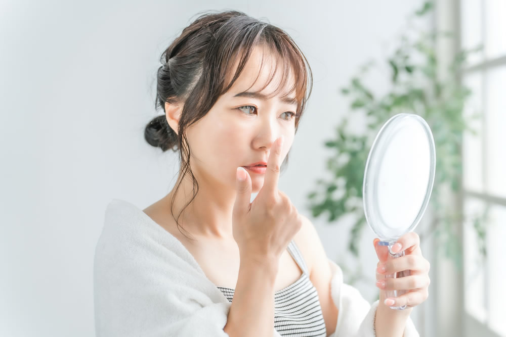 毛穴が気になる女性